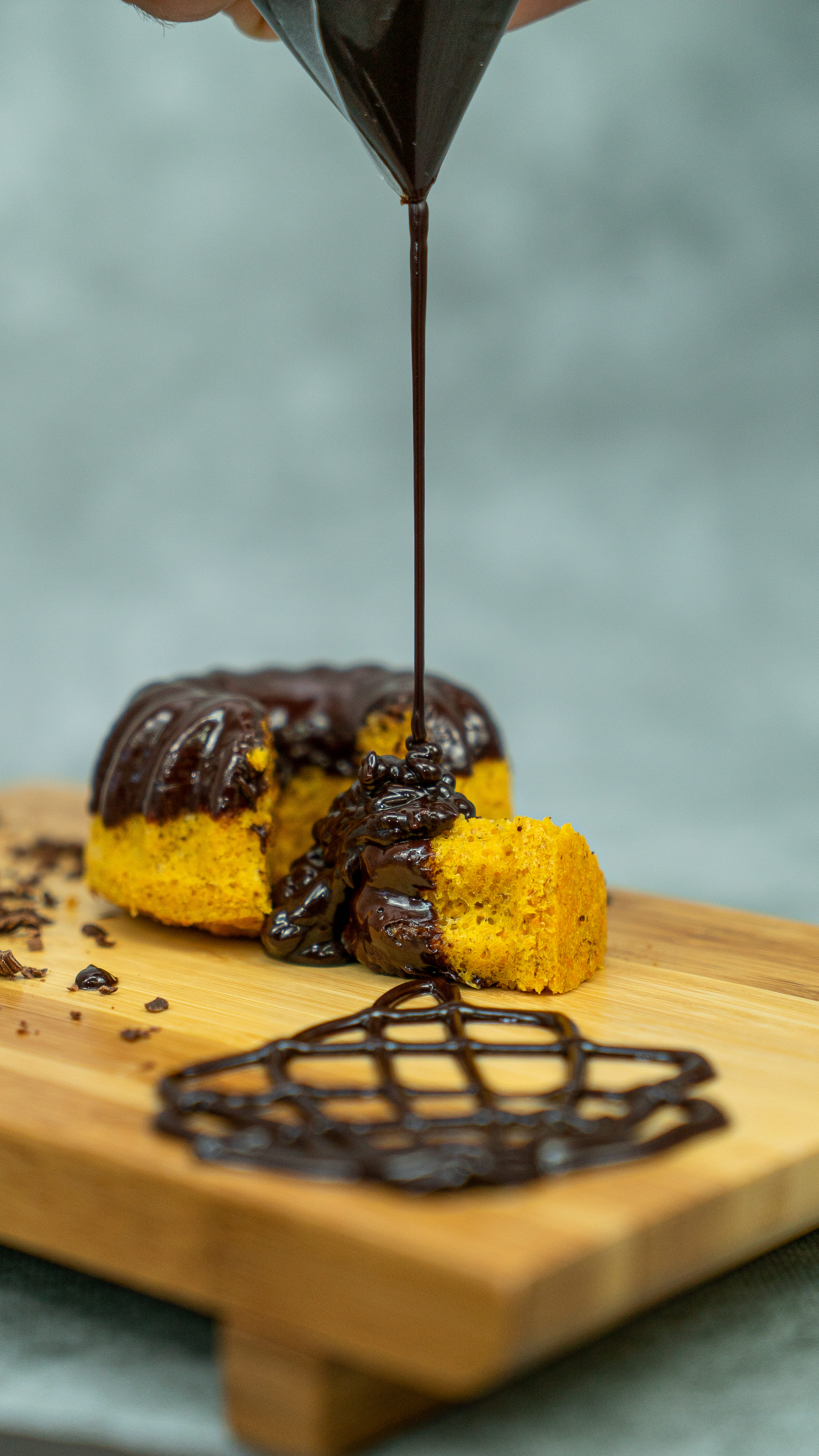 Bolo de cenoura com chocolate
